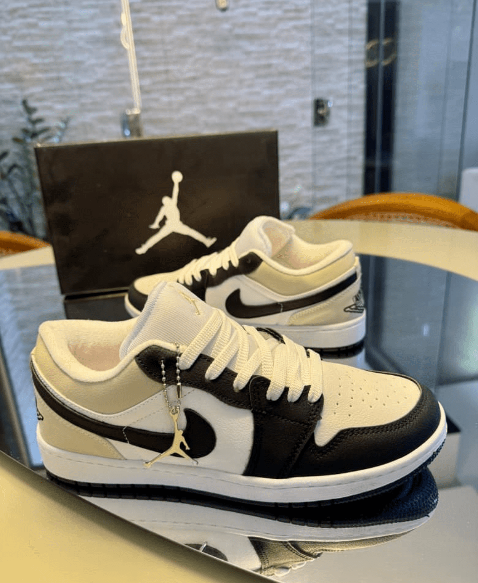 NIKE JORDAN | NEGRO, BLANCO Y BEIGE