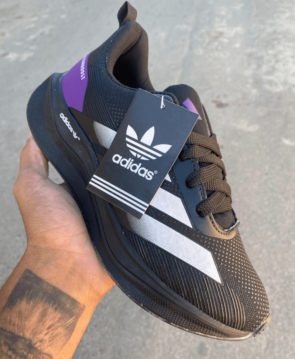 ADIDAS ULTRABOOST | NEGRO CON VIOLETA