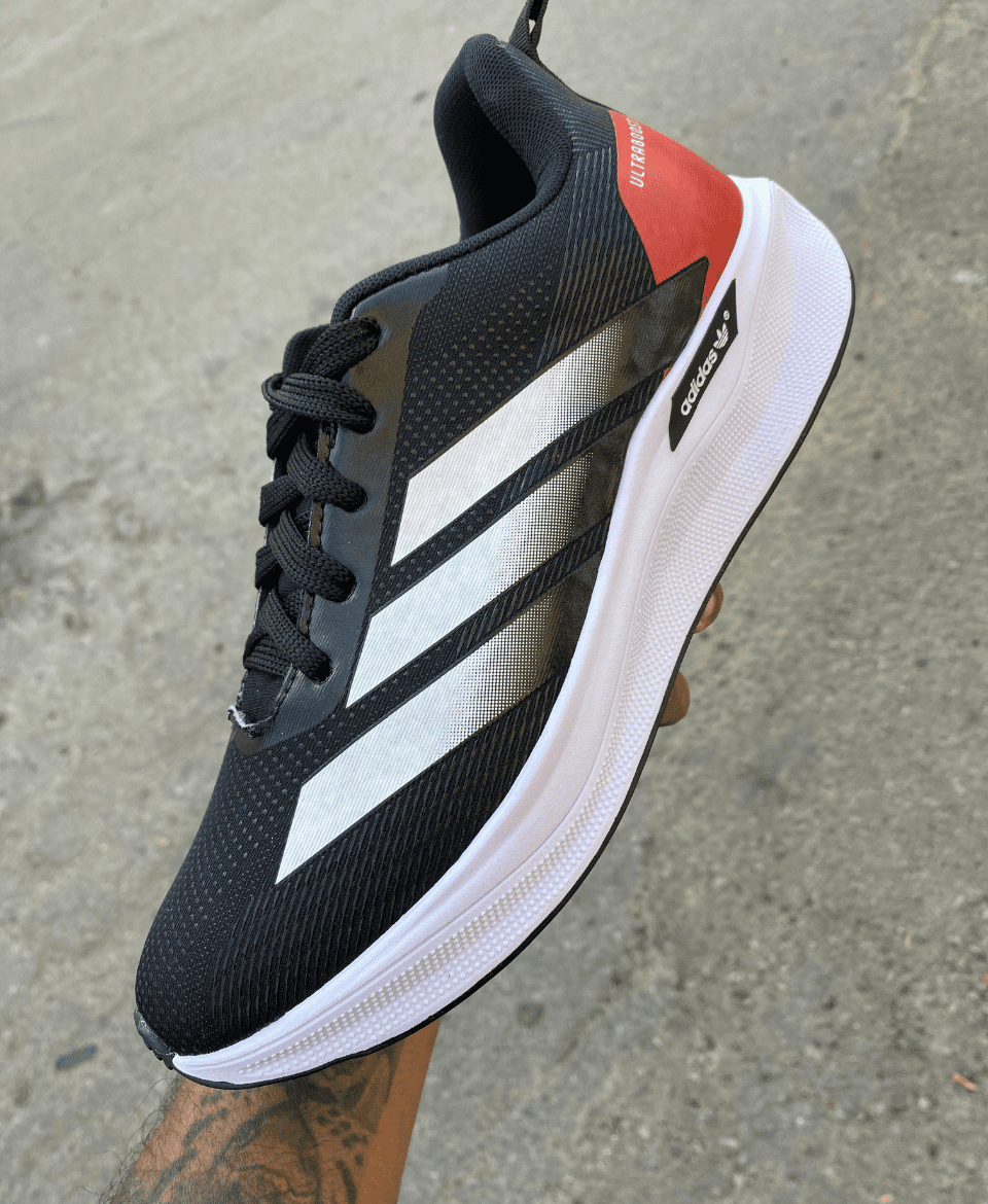 ADIDAS ULTRABOOST | NEGRO CON ROJO