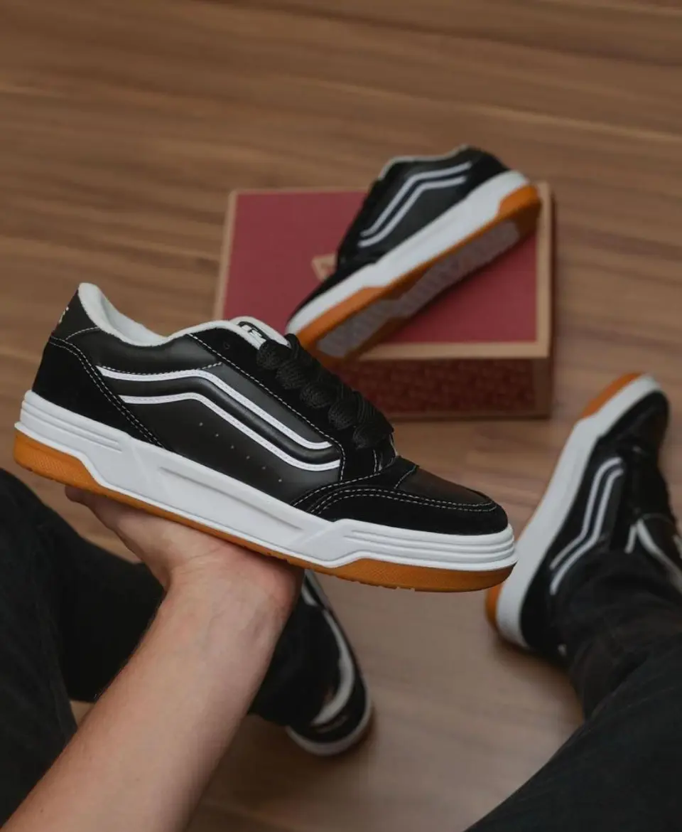 VANS HYLANE | NEGRO