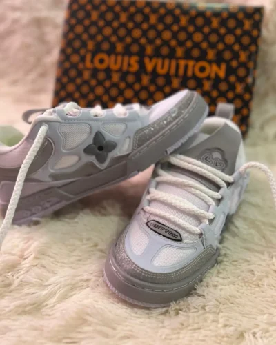 LV - BLANCAS CON GRIS