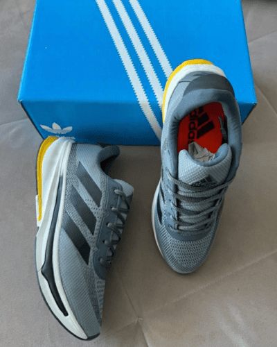 ADIDAS SUPERNOVA | GRIS