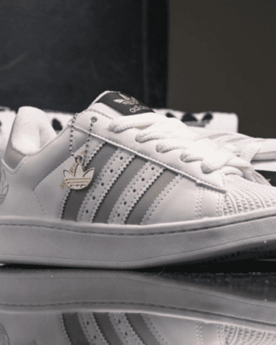 ADIDAS SUPERSTAR BLANCAS CON GRIS